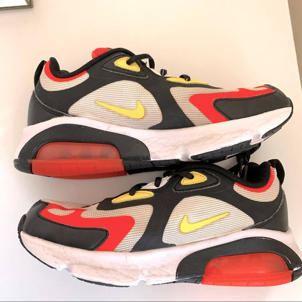 Nike Air Max 200 / 6.5